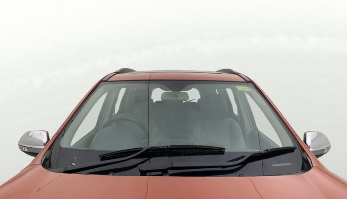 2016 Mahindra XUV500 W10 AWD AT, Diesel, Automatic, 73,395 km, Front Windshield