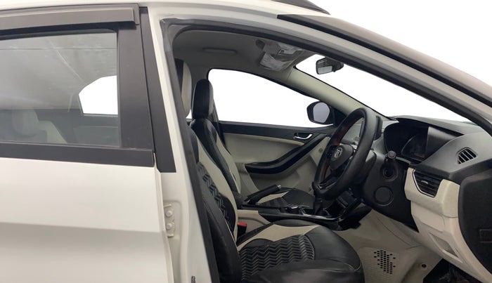 2022 Tata NEXON XZ PLUS PETROL, Petrol, Manual, 36,767 km, Right Side Front Door Cabin