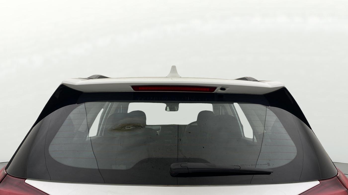 2024 Mahindra XUV700 AX 5 D AT 5 STR, Diesel, Automatic, 28,225 km, Rear Windshield