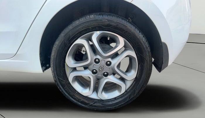 2019 Hyundai Elite i20 SPORTZ PLUS 1.2 DUAL TONE, Petrol, Manual, 74,392 km, Left Rear Wheel