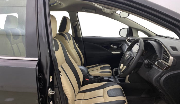 2016 Toyota Innova Crysta 2.8 ZX AT 7 STR, Diesel, Automatic, 1,25,744 km, Right Side Front Door Cabin