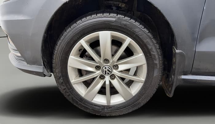 2017 Volkswagen Ameo HIGHLINE1.2L PLUS 16 ALLOY, Petrol, Manual, 82,189 km, Left Front Wheel