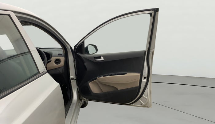 2017 Hyundai Grand i10 SPORTZ 1.2 KAPPA VTVT, Petrol, Manual, 5,359 km, RHS Front Door