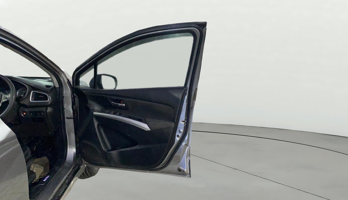 2020 Maruti S Cross ZETA 1.5, Petrol, Manual, 1,07,423 km, RHS Front Door