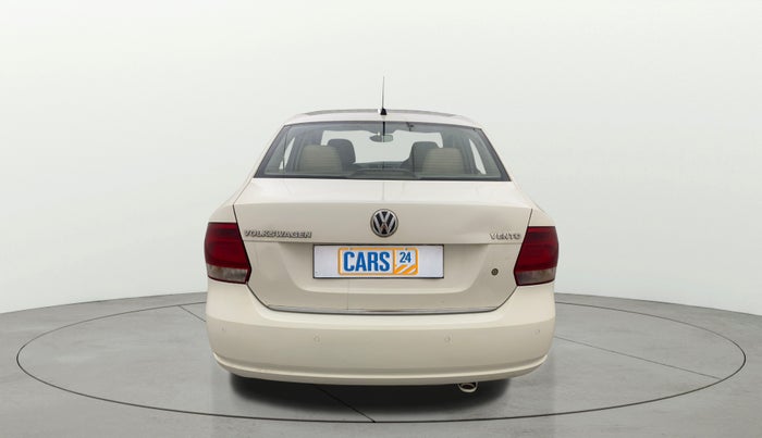 2013 Volkswagen Vento HIGHLINE 1.6 MPI, Petrol, Manual, 1,17,067 km, Back/Rear