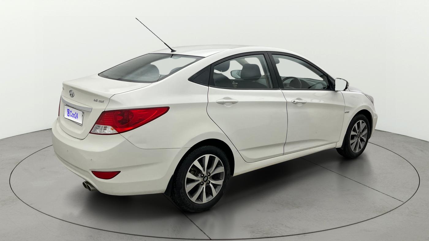 2014 Hyundai Verna FLUIDIC 1.6 VTVT SX, Petrol, Manual, 48,332 km, Right Back Diagonal