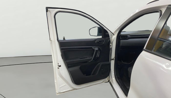 2022 Renault Kiger RXE MT, Petrol, Manual, 16,180 km, LHS Front Door