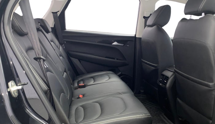 2019 MG HECTOR SHARP 1.5 DCT PETROL, Petrol, Automatic, 71,198 km, Right Side Rear Door Cabin