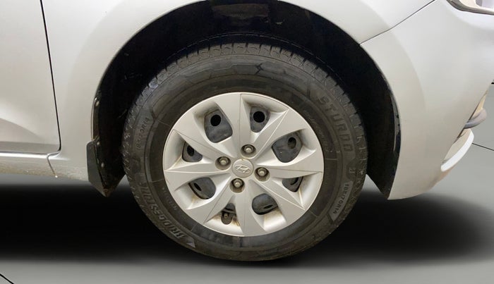 2019 Hyundai Elite i20 MAGNA PLUS 1.2, Petrol, Manual, 73,275 km, Right Front Wheel