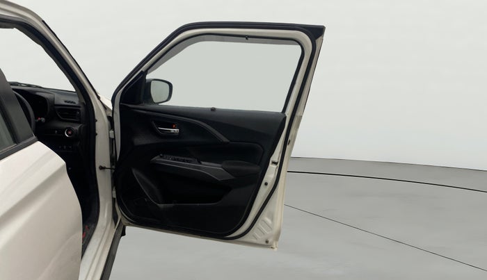 2024 Maruti Swift VXi (O), Petrol, Manual, 21,424 km, RHS Front Door