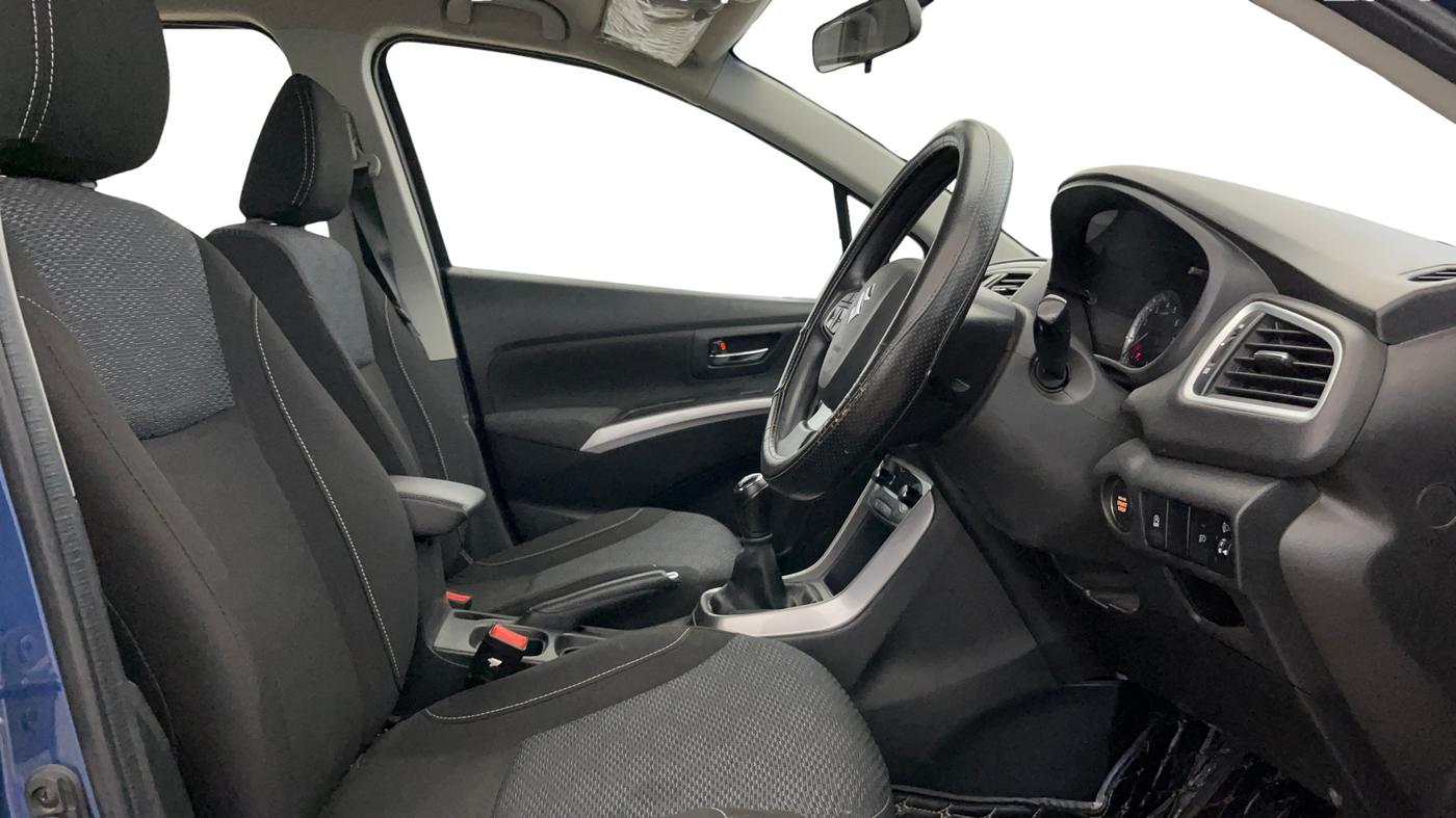 2021 Maruti S Cross DELTA 1.5, Petrol, Manual, 85,466 km, Right Side Front Door Cabin