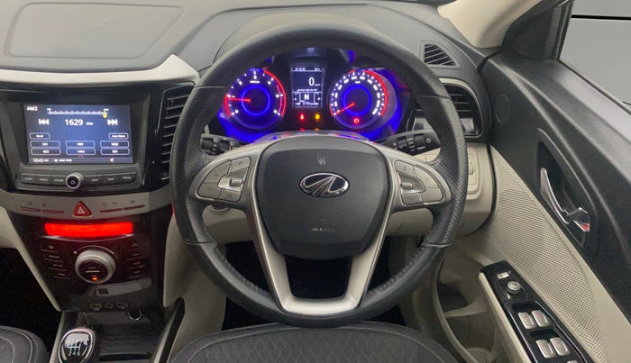 2022 Mahindra XUV300 W8 1.5 DIESEL, Diesel, Manual, 57,742 km, Steering Wheel Close Up