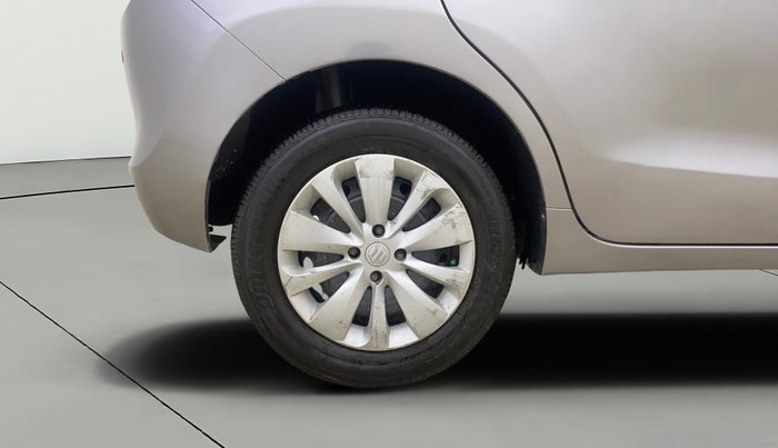 2017 Maruti Baleno DELTA PETROL 1.2, CNG, Manual, 64,235 km, Right Rear Wheel