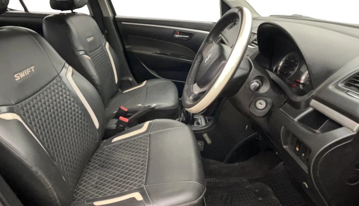 2015 Maruti Swift VXI, Petrol, Manual, 28,712 km, Right Side Front Door Cabin