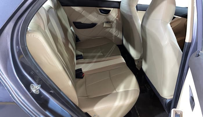 2017 Hyundai Eon ERA +, Petrol, Manual, 43,189 km, Right Side Rear Door Cabin