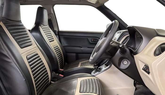 2021 Maruti New Wagon-R LXI CNG 1.0, CNG, Manual, 1,17,630 km, Right Side Front Door Cabin
