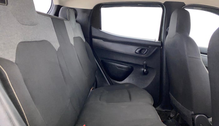 2019 Renault Kwid RXL, Petrol, Manual, 22,725 km, Right Side Rear Door Cabin