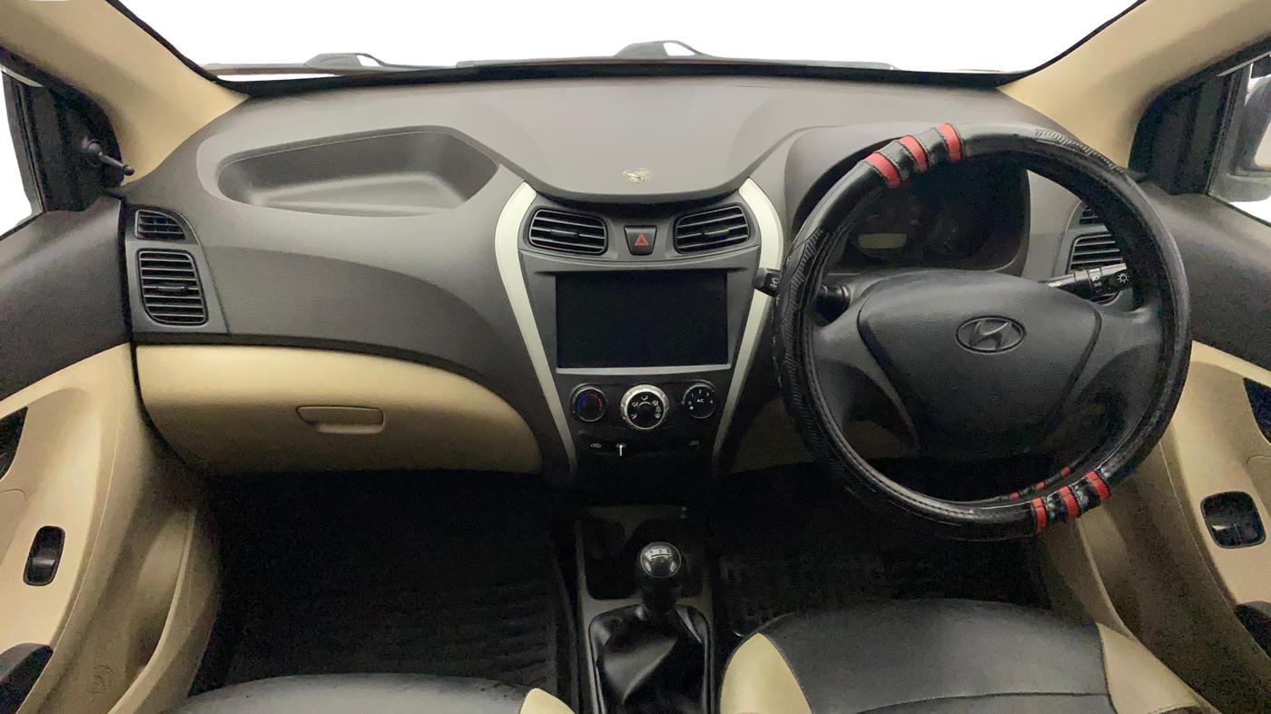 2018 Hyundai Eon ERA +, Petrol, Manual, 37,944 km, Dashboard