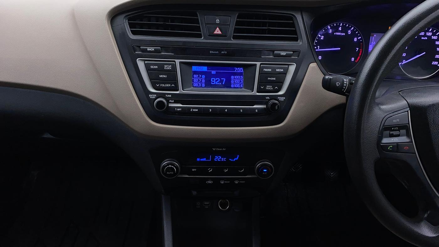 2016 Hyundai Elite i20 SPORTZ 1.2, Petrol, Manual, 47,421 km, Air Conditioner