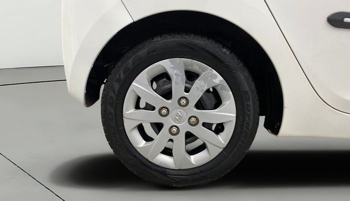 2018 Hyundai Eon SPORTZ, Petrol, Manual, 22,380 km, Right Rear Wheel