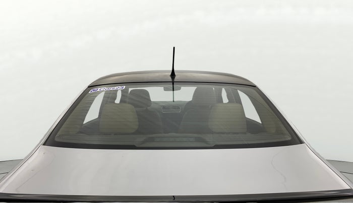 2016 Volkswagen Vento HIGHLINE 1.6 MPI, Petrol, Manual, 98,199 km, Rear Windshield