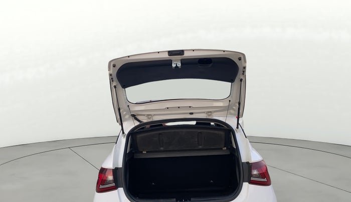 2023 Hyundai NEW I20 SPORTZ 1.2 MT, Petrol, Manual, 48,674 km, Boot Door Open