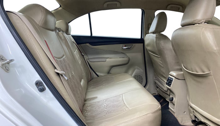 2017 Maruti Ciaz DELTA 1.4 MT PETROL, Petrol, Manual, 1,02,550 km, Right Side Rear Door Cabin