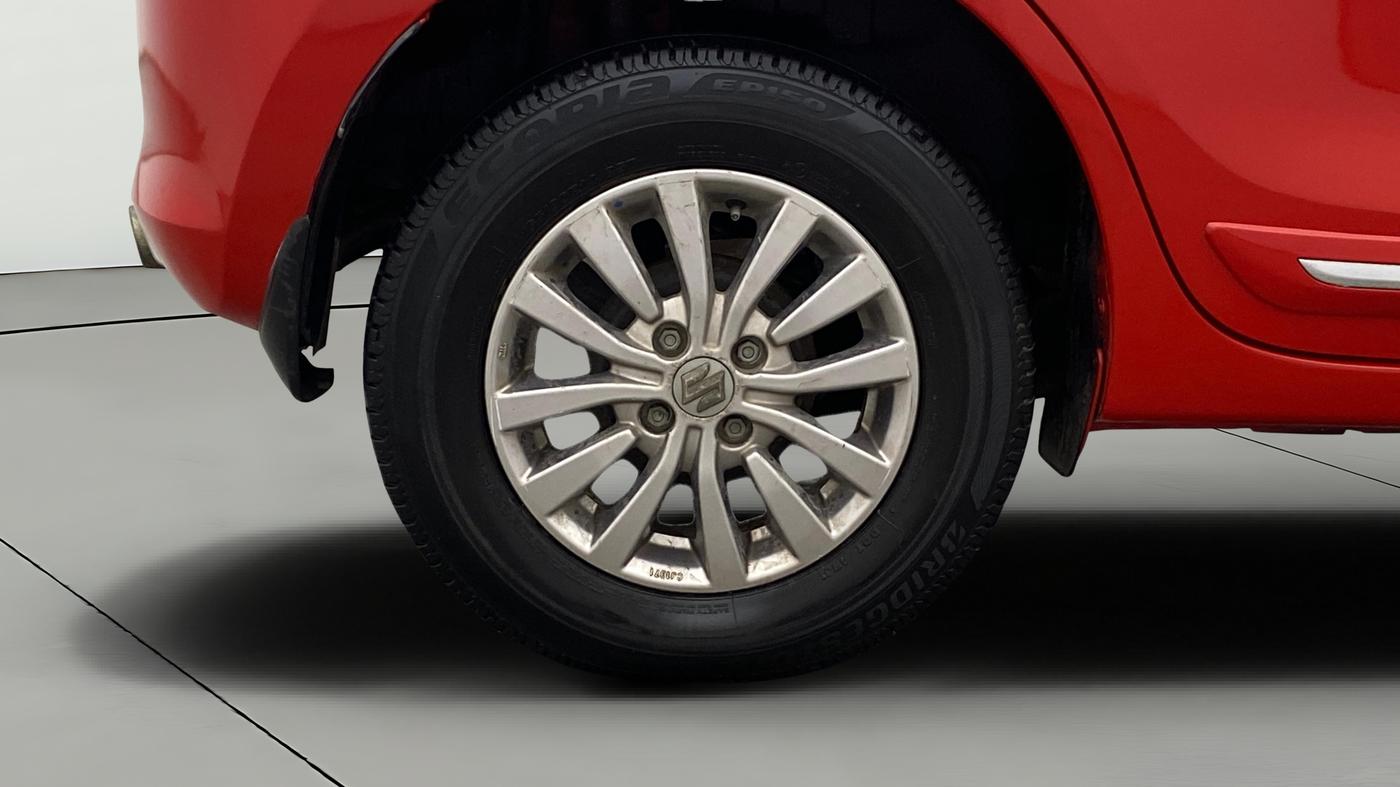 2019 Maruti Swift VXI, Petrol, Manual, 46,995 km, Right Rear Wheel