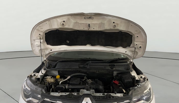 2022 Renault TRIBER RXT, Petrol, Manual, 1,01,614 km, Open Bonet