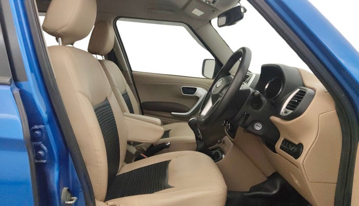 2016 Mahindra TUV300 T8, Diesel, Manual, 66,861 km, Right Side Front Door Cabin