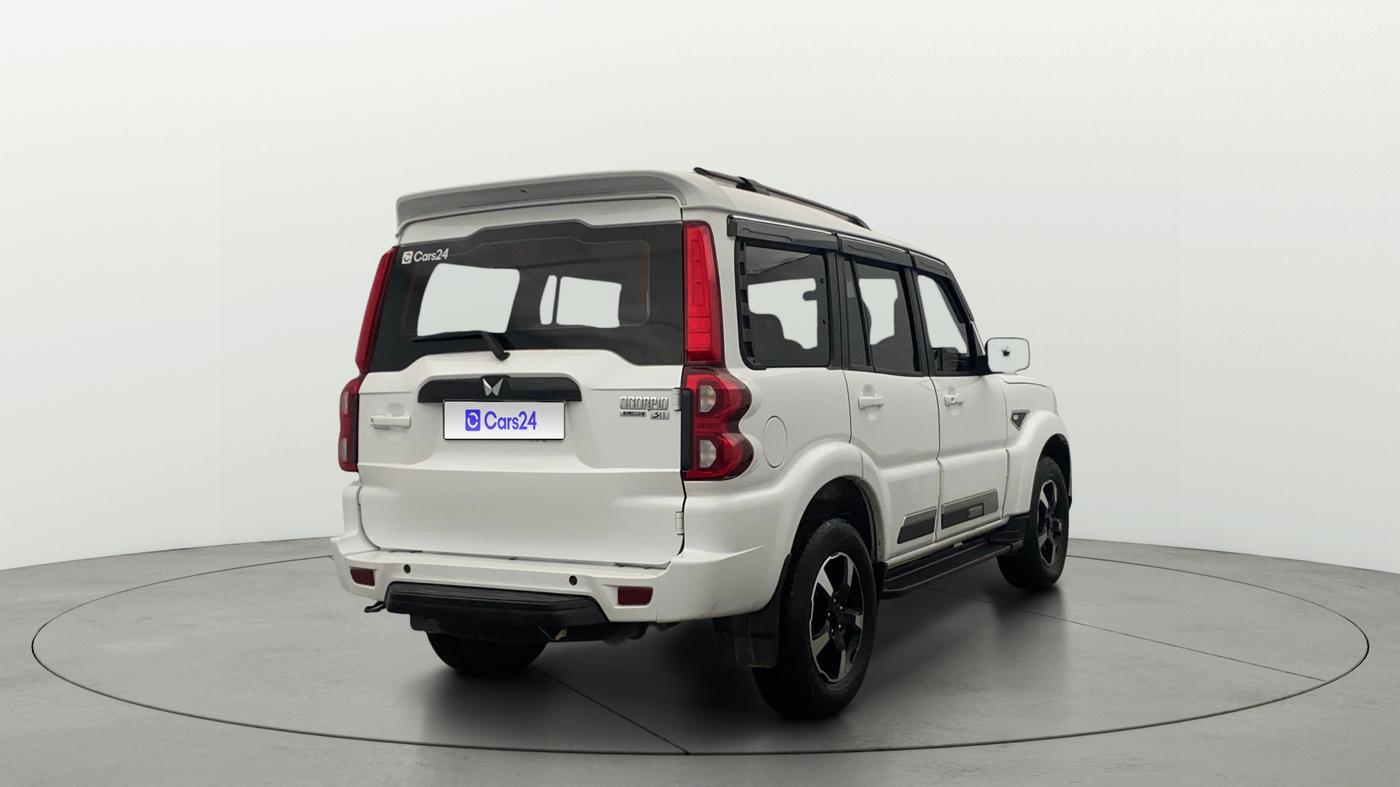 2024 Mahindra SCORPIO CLASSIC S11 7STR, Diesel, Manual, 32,591 km, Right Back Diagonal