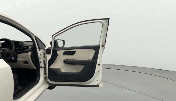 2021 Tata ALTROZ XM DIESEL, Diesel, Manual, 34,587 km, RHS Front Door