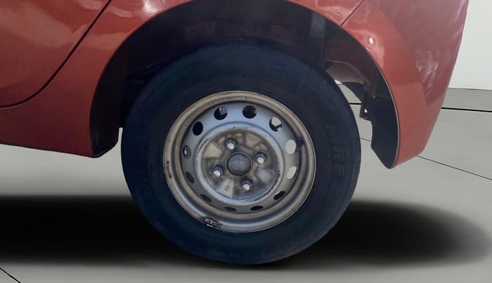 2013 Hyundai Eon ERA +, Petrol, Manual, 81,177 km, Left Rear Wheel