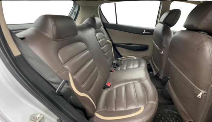 2012 Hyundai i20 MAGNA (O) 1.2, Petrol, Manual, 67,286 km, Right Side Rear Door Cabin