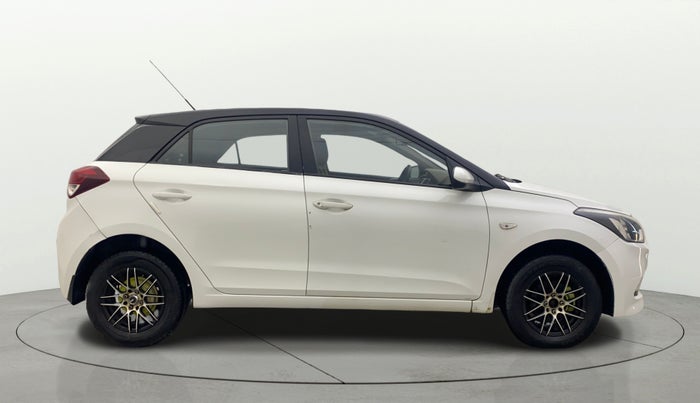 2017 Hyundai Elite i20 MAGNA 1.4 AT, Petrol, Automatic, 33,734 km, Right Side View