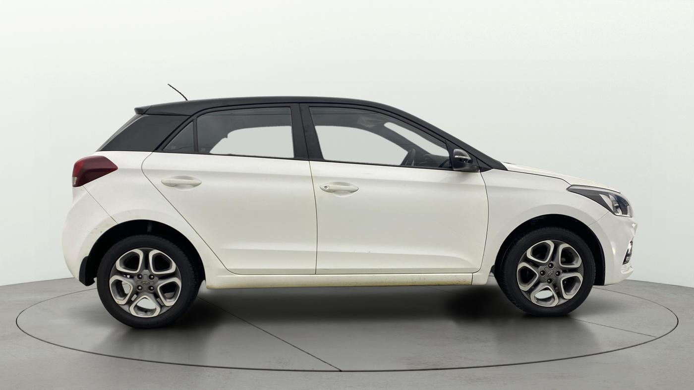 2020 Hyundai Elite i20 SPORTZ PLUS 1.2 DUAL TONE, Petrol, Manual, 23,522 km, Right Side View