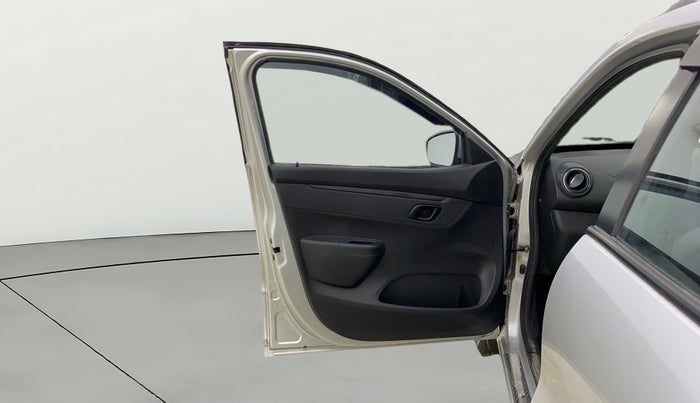 2023 Renault Kwid RXT 1.0 AMT, Petrol, Automatic, 10,240 km, LHS Front Door