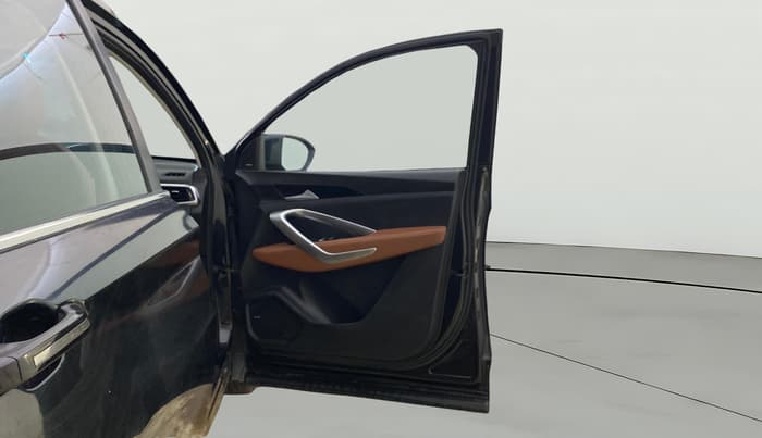 2021 MG HECTOR PLUS SHARP 1.5 PETROL TURBO CVT 6-STR, Petrol, Automatic, 94,098 km, RHS Front Door