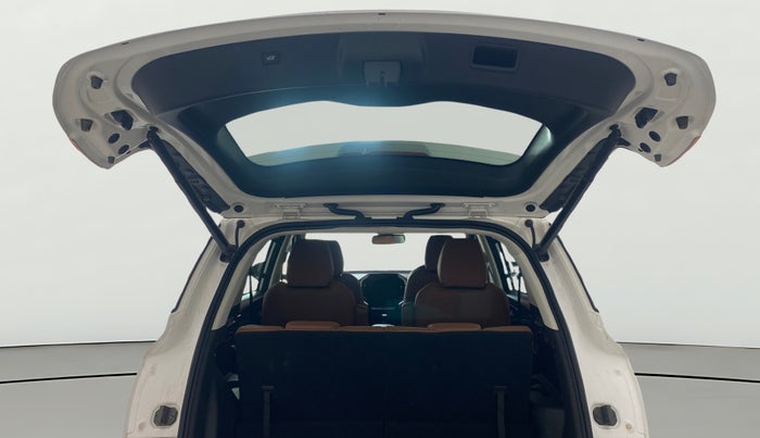 2021 MG HECTOR PLUS SHARP 2.0 DIESEL TURBO MT 6-STR, Diesel, Manual, 33,647 km, Boot Door Open