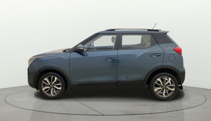 2021 Mahindra XUV300 W8 (O) 1.2 PETROL AMT, Petrol, Automatic, 78,608 km, Left Side