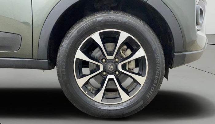 2020 Tata NEXON XZ PLUS (O) PETROL, Petrol, Manual, 51,317 km, Right Front Wheel