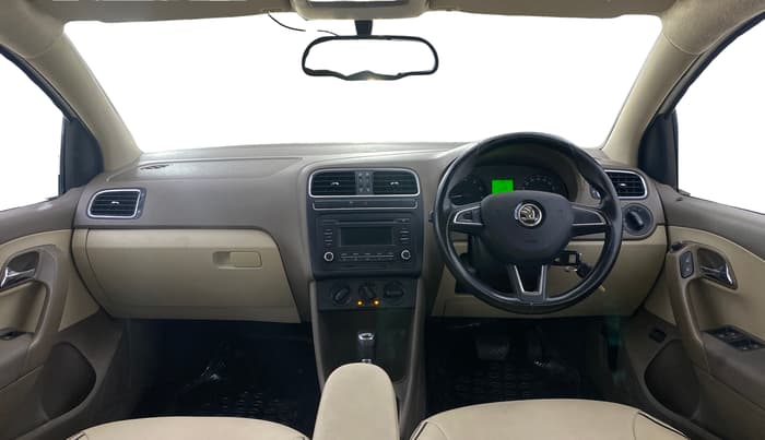 2014 Skoda Rapid AMBITION 1.6 MPI AT PLUS, Petrol, Automatic, 50,835 km, Dashboard