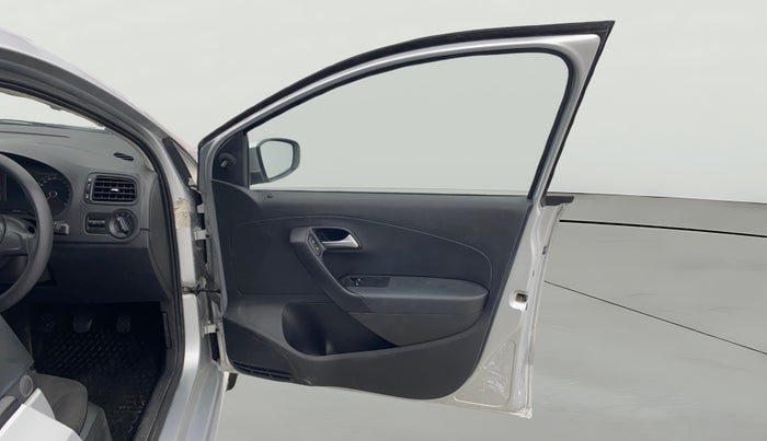 2017 Volkswagen Ameo TRENDLINE 1.2L, Petrol, Manual, 80,212 km, RHS Front Door