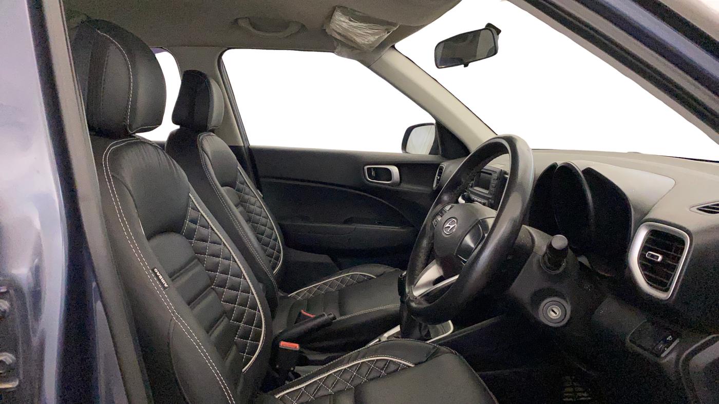 2019 Hyundai VENUE S 1.2, Petrol, Manual, 1,14,340 km, Right Side Front Door Cabin