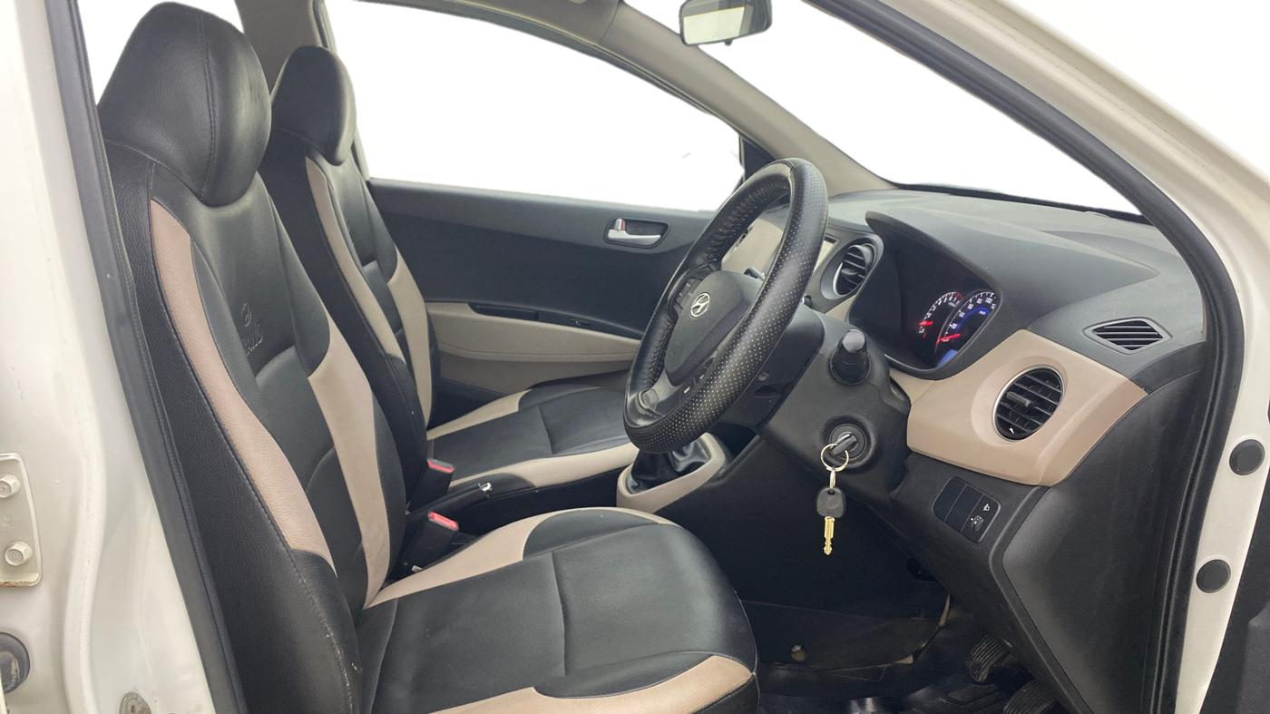 2017 Hyundai Grand i10 SPORTZ 1.2 KAPPA VTVT, Petrol, Manual, 40,212 km, Right Side Front Door Cabin