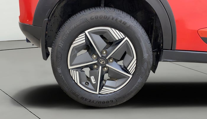 2023 Tata NEXON CREATIVE PLUS S 1.2 REVOTRON 6 MT, Petrol, Manual, 19,397 km, Right Rear Wheel