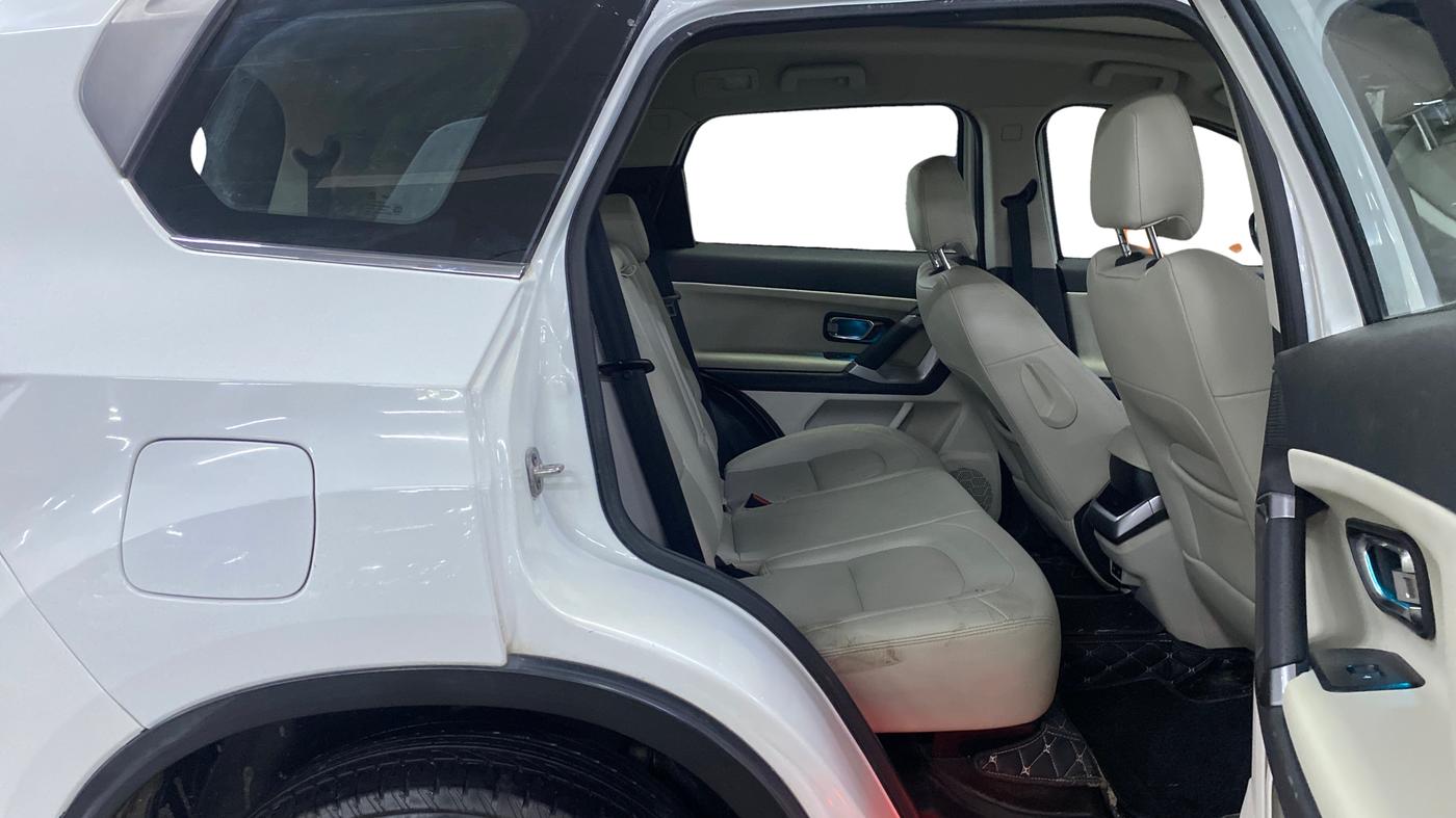 2022 Tata Safari XZA PLUS, Diesel, Automatic, 84,595 km, Right Side Rear Door Cabin