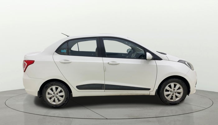 2016 Hyundai Xcent SX 1.2, Petrol, Manual, 1,12,065 km, Right Side View