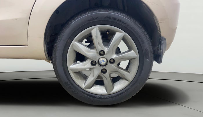 2015 Tata Bolt XT REVOTRON, Petrol, Manual, 17,479 km, Left Rear Wheel