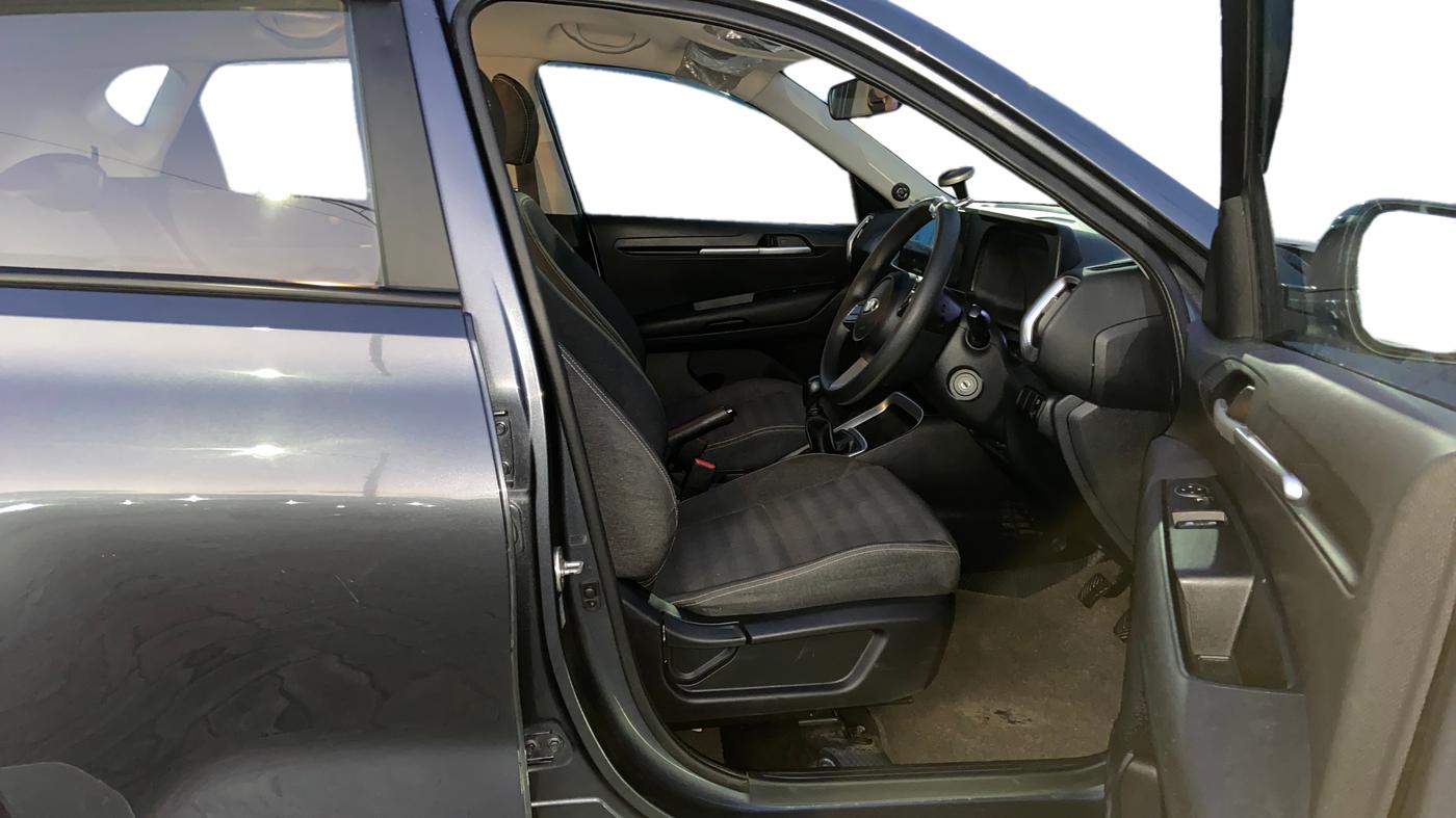 2021 KIA SONET HTE 1.2, Petrol, Manual, 81,198 km, Right Side Front Door Cabin